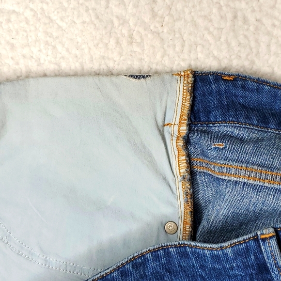 Good American Cut-off Fold Over Waistband Jeans - Picture 15 of 15